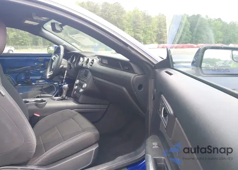 2016 Ford Mustang V6 z USA, uszkodzony, nr VIN 1FA6P8AM5G5271029